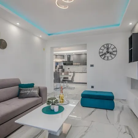 Luxury Lure Krk Town