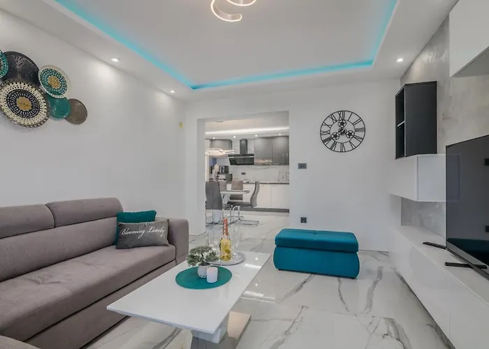 Luxury Lure Krk Town